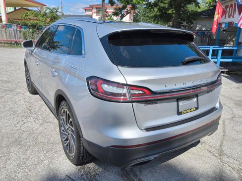 Used 2019 Lincoln Nautilus Reserve w/ Cargo Utility Package FWD image 5