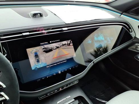 New 2026 Mercedes-Benz E 53 AMG e 4MATIC Sedan image 6