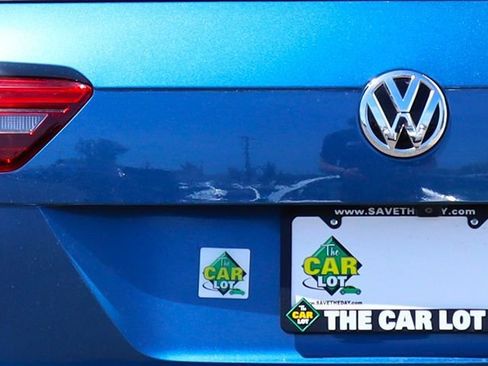 Used 2020 Volkswagen Tiguan SE w/ Panoramic Sunroof Package FWD image 19