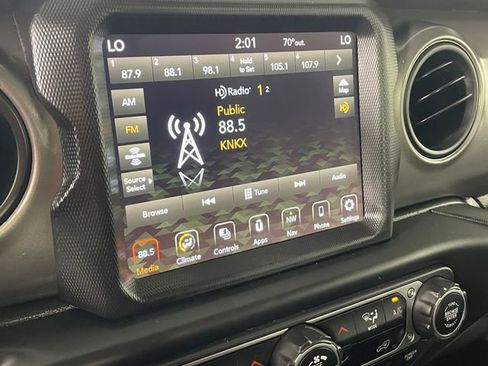 Certified 2023 Jeep Wrangler Unlimited AWD/4WD image 7
