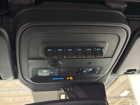 Used 2022 Ford Bronco Black Diamond AWD/4WD image 30