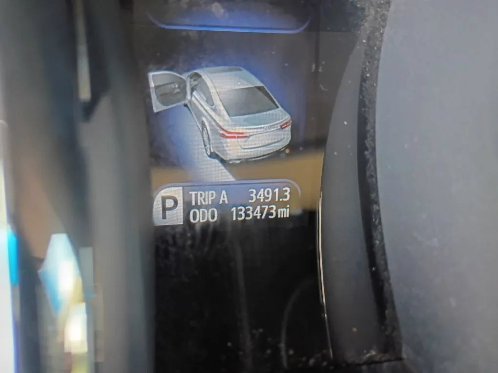 Used 2014 Toyota Avalon XLE Premium FWD image 20