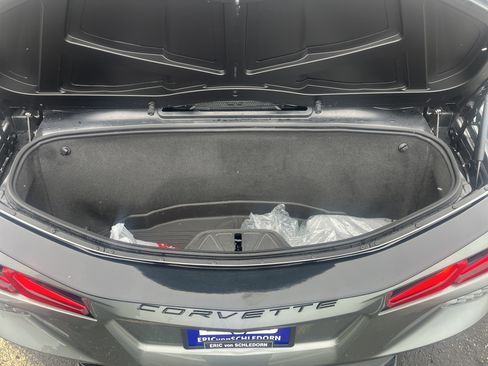 Used 2024 Chevrolet Corvette Stingray Premium Conv RWD image 18