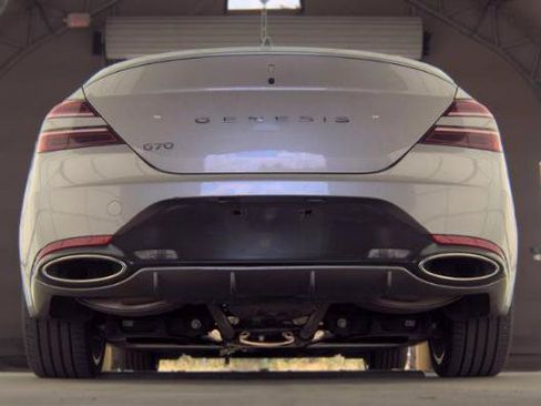 Used 2025 Genesis G70 2.5T RWD image 6