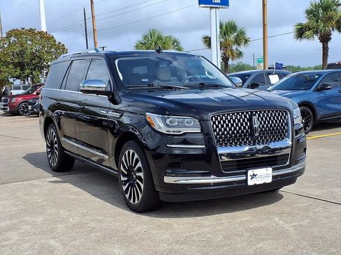 Used 2024 Lincoln Navigator Black Label AWD/4WD image 7