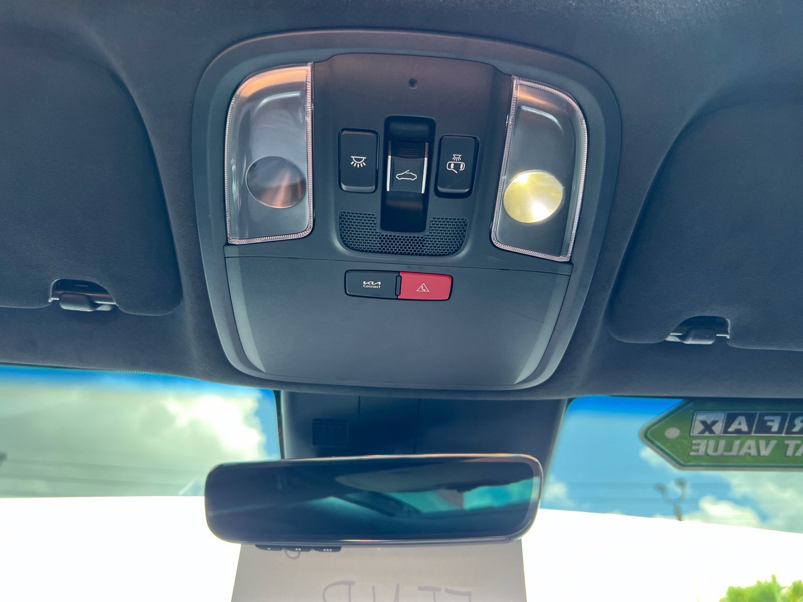 Used 2023 Kia Stinger GT2 w/ Option Group 015 RWD image 36