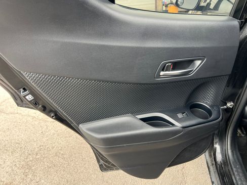 Used 2021 Toyota C-HR LE FWD image 24