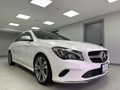 Used 2019 Mercedes-Benz CLA 250 image 4