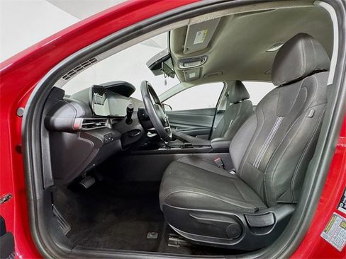 Certified 2023 Hyundai Elantra SEL w/ Convenience Package image 35