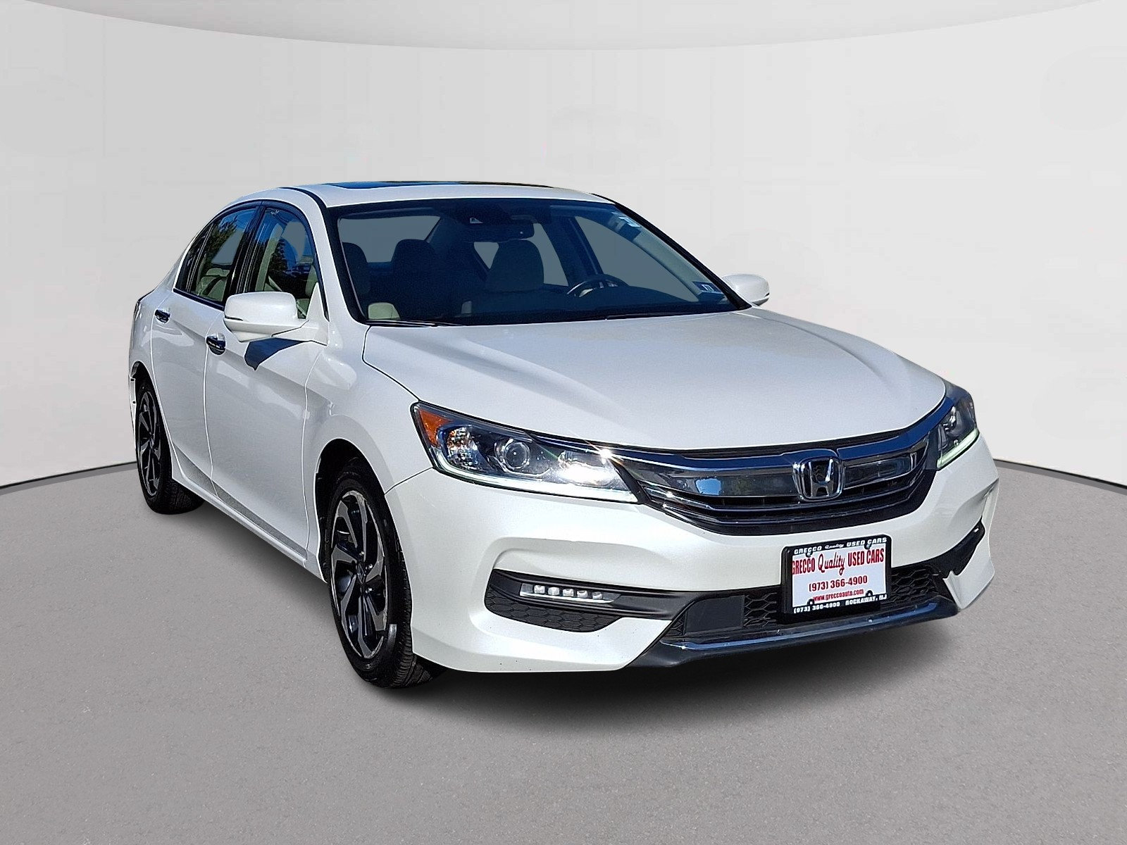Certified 2017 Honda Accord EX-L image 2