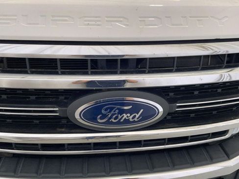 Used 2022 Ford F250 Lariat w/ Lariat Ultimate Package AWD/4WD image 27