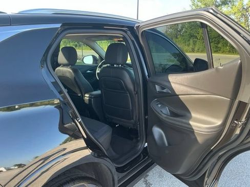 Used 2023 Buick Encore GX Select w/ Sport Touring Package FWD image 18