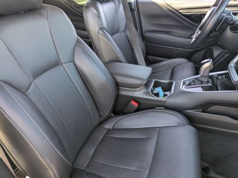 Used 2023 Subaru Outback Limited XT AWD/4WD image 11