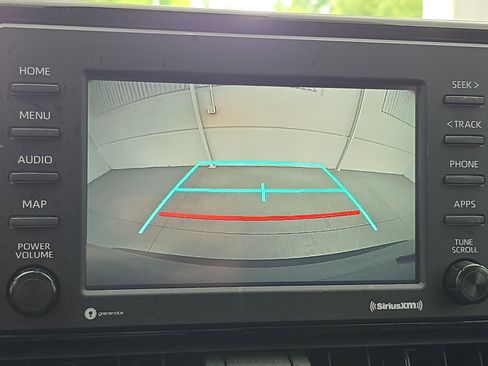 Used 2022 Toyota RAV4 XLE w/ Convenience Package FWD image 22