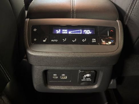 Certified 2025 Nissan Pathfinder Platinum w/ Cargo Package FWD image 44