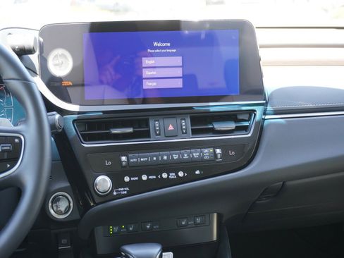 Used 2024 Lexus ES 350 w/ Premium Package FWD image 15