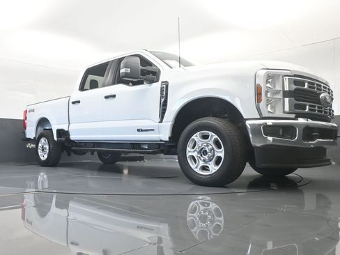 Used 2025 Ford F250 XLT image 66