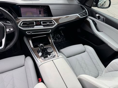 Used 2023 BMW X5 xDrive45e w/ Climate Comfort Package image 16