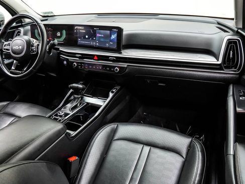 Used 2024 Kia Sorento S w/ Panoramic Sunroof Package FWD image 21