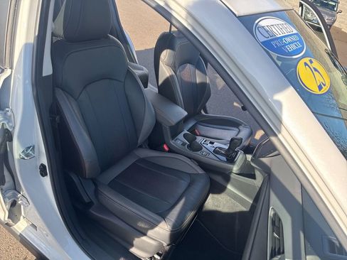 Used 2025 Subaru Crosstrek 2.5i Limited w/ Crosstrek Mirror Package image 14