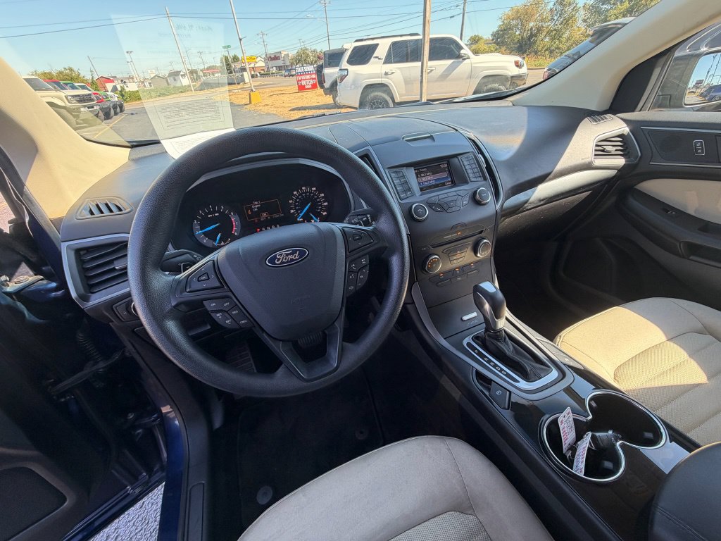 Used 2016 Ford Edge SE FWD image 11