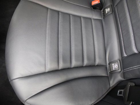 Used 2022 Mercedes-Benz GLC 300 4MATIC w/ Driver Assistance Package image 22