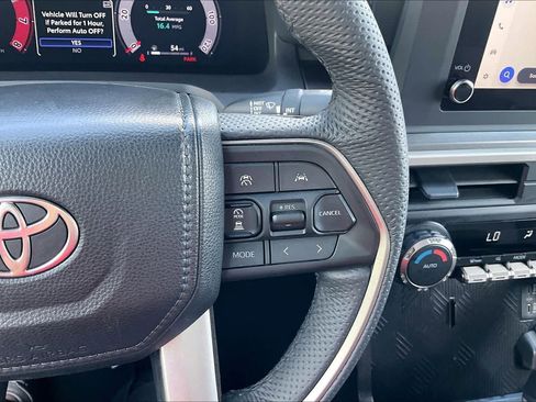 Used 2025 Toyota Tacoma TRD Sport image 24