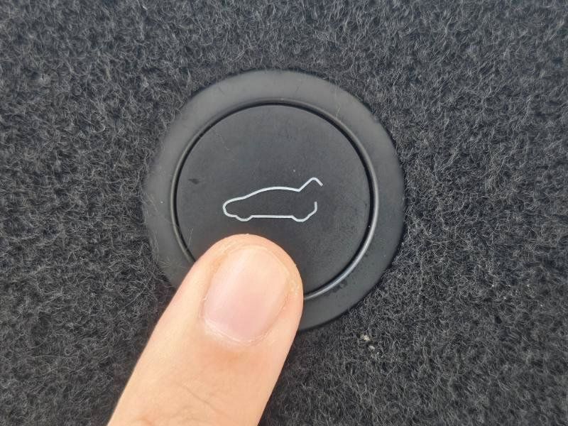 Used 2023 Tesla Model X AWD/4WD image 77