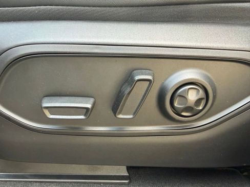 New 2026 Jeep Grand Cherokee L Limited image 16