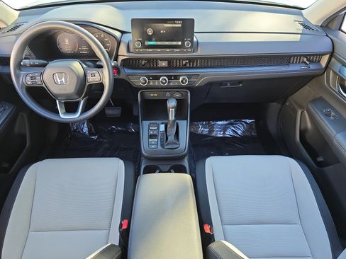 Used 2023 Honda CR-V LX image 9
