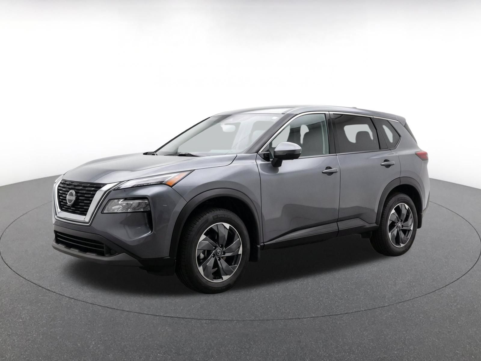 Used 2025 Nissan Rogue SV FWD image 3