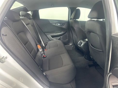 Used 2024 Chevrolet Malibu LT image 16