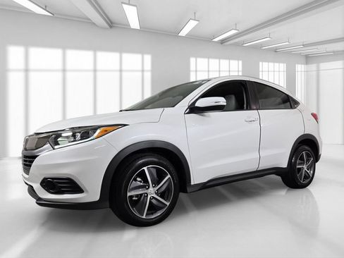 Used 2021 Honda HR-V EX image 2