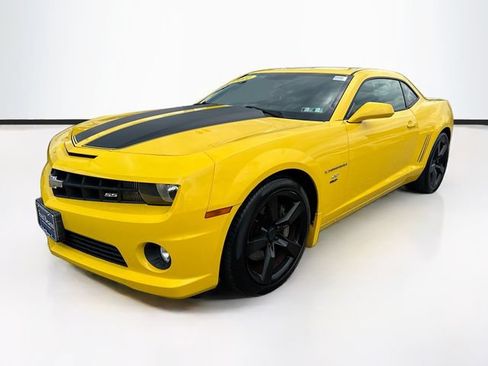 Used 2011 Chevrolet Camaro SS w/ Black Stripe Package RWD image 3