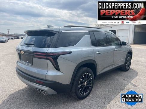 Used 2026 Chevrolet Traverse LT w/ Enhanced Driving Package image 6