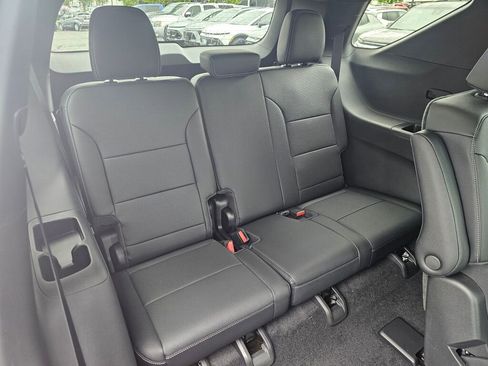 New 2025 Chevrolet Traverse LT image 27