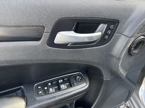 Used 2012 Chrysler 300 S w/ Luxury Group image 15