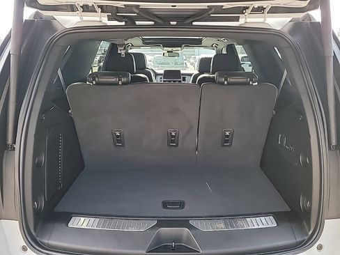 Used 2023 Chevrolet Tahoe Z71 w/ Luxury Package image 12