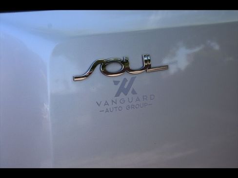 Used 2010 Kia Soul + FWD image 46