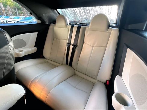 Used 2013 Chrysler 200 Limited image 16