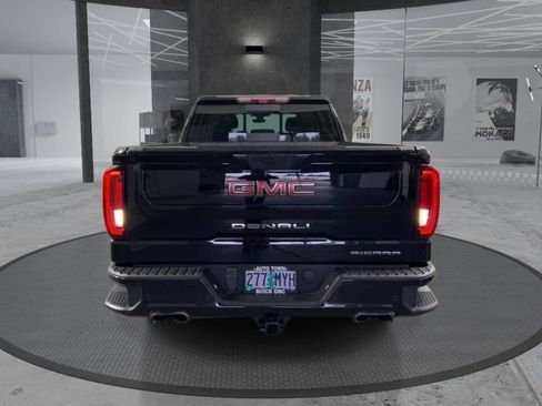 Used 2021 GMC Sierra 1500 Denali w/ Denali Ultimate Package AWD/4WD image 7