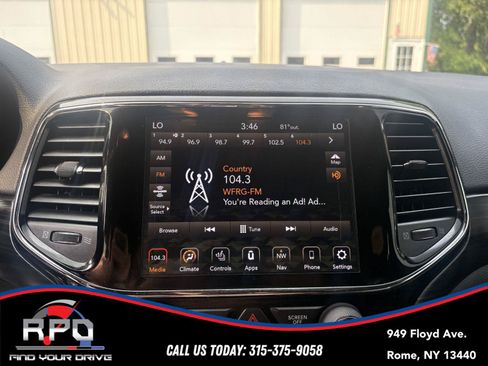 Used 2020 Jeep Grand Cherokee Altitude AWD/4WD image 22