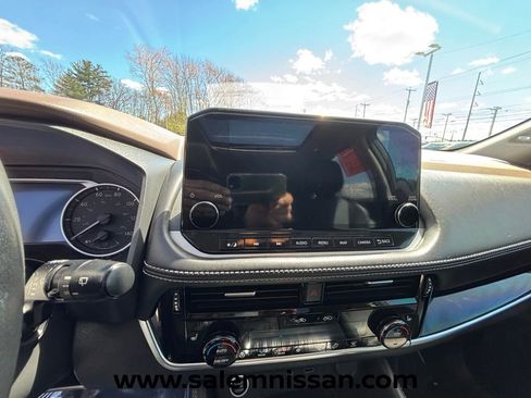Certified 2023 Nissan Rogue SL w/ SL Premium Package AWD/4WD image 8