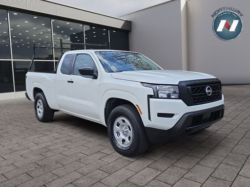 Used 2024 Nissan Frontier S w/ S Utility Package RWD image 7