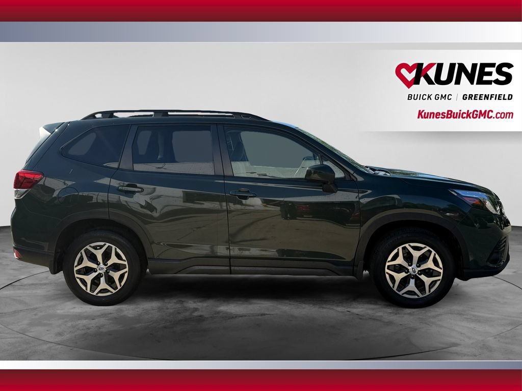 Used 2023 Subaru Forester Premium AWD/4WD image 12