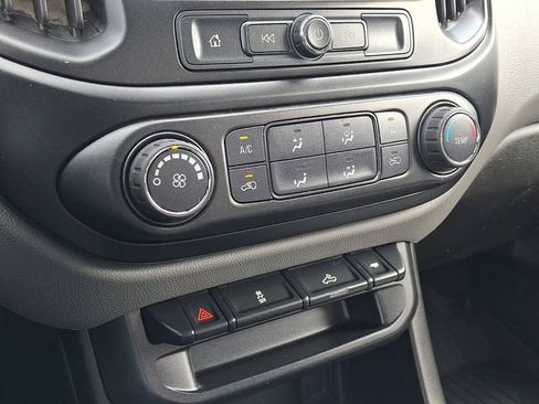 Certified 2021 Chevrolet Colorado W/T w/ WT Convenience Package AWD/4WD image 15