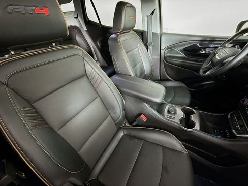 Used 2024 GMC Terrain AT4 image 34