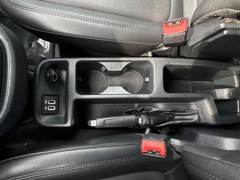 Used 2021 Ford Transit Connect XL FWD image 23