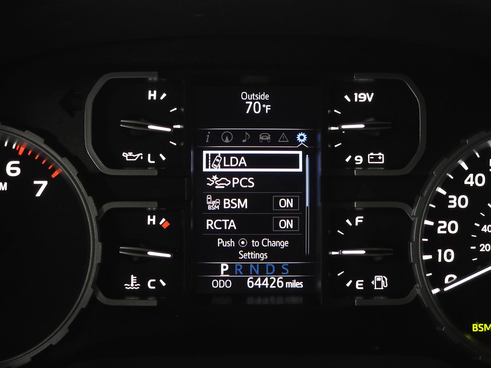 Used 2020 Toyota Tundra Limited w/ Limited Premium Package AWD/4WD image 17