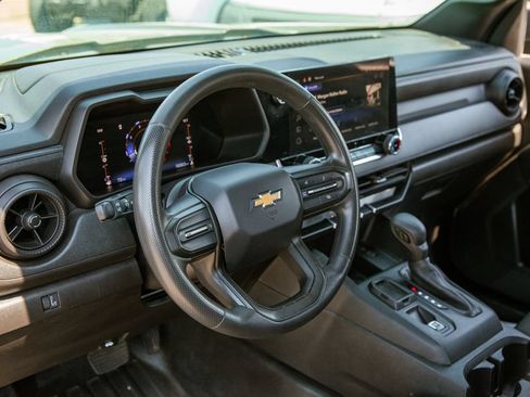 Used 2023 Chevrolet Colorado W/T RWD image 11